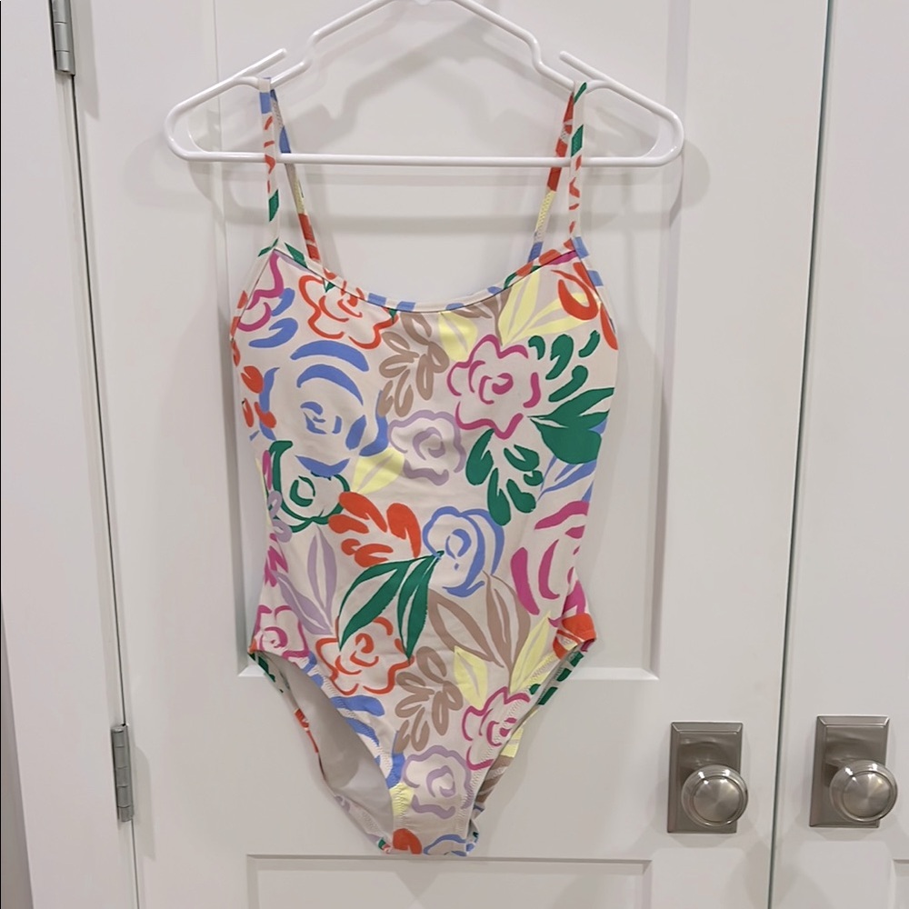 GAP one piece swimsuit